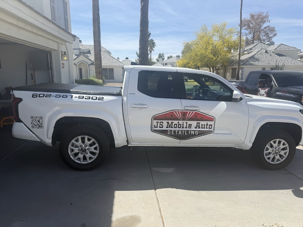 Steven Clark Decalwolf wrap review photo